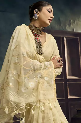 off white cotton blend handloom weaving casual wear saree