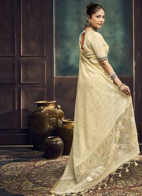off white cotton blend handloom weaving casual wear saree 4