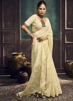 off white cotton blend handloom weaving casual wear saree 5