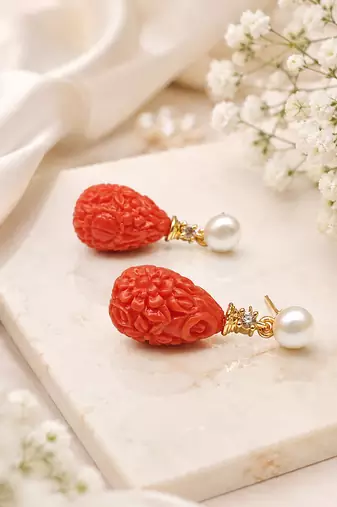 Certified natural freshwater pearls jewellery carved coral stone drop earrings with natural pearl, 2.4 cm