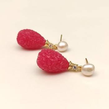 Certified natural freshwater pearls jewellery carved ruby red drop earrings with pearl & crystal stud 2