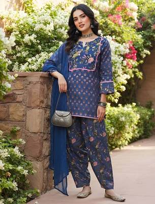 Blue floral printed cotton kurta set 3
