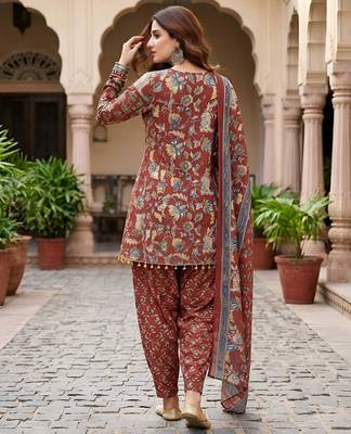 Maroon floral printed cotton kurta set 2