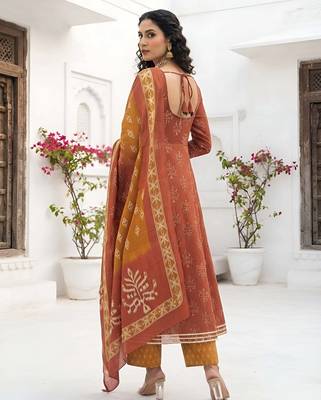 Rust floral printed cotton kurta set 2