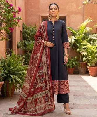 Black floral printed cotton kurta set 1