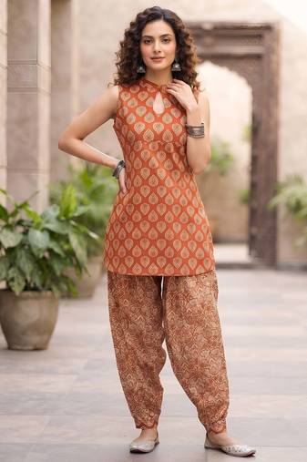 Rust floral printed cotton kurta set