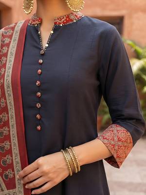 Black floral printed cotton kurta set 5