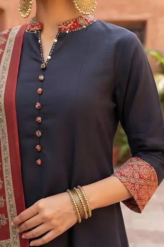 Black floral printed cotton kurta set