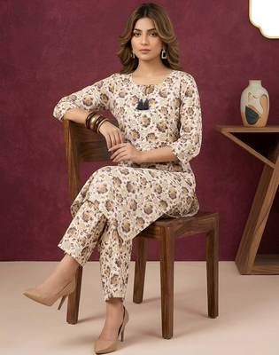 Cream floral printed viscose rayon kurta set 3