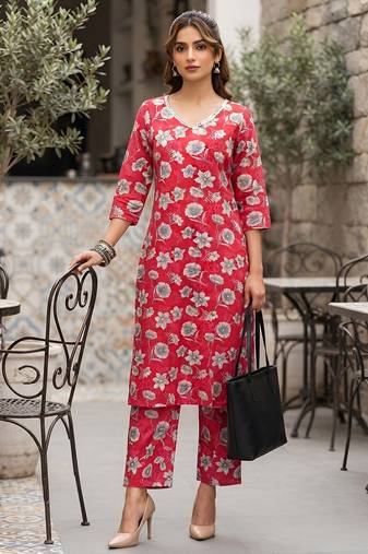 Pink floral printed viscose rayon kurta set