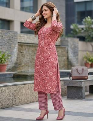 Mauve floral printed viscose rayon kurta set 4