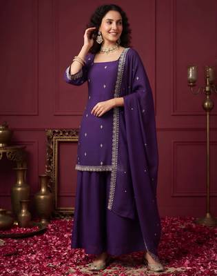Purple hand embroidered silk blend kurta set 5