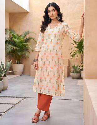 Cream floral printed cotton kurta set 3