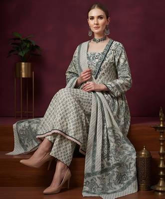 White floral printed cotton kurta set 3