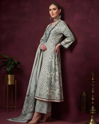 White floral printed cotton kurta set 5