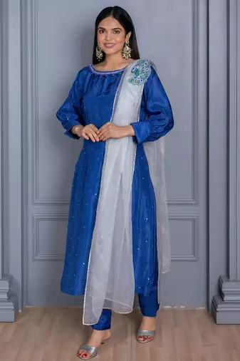 Aarohi blue peacock broach 3 piece suit set