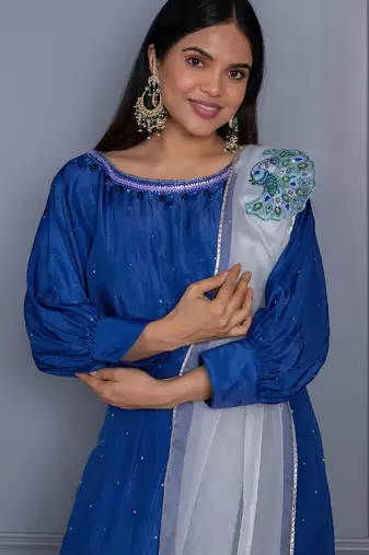 Aarohi blue peacock broach 3 piece suit set