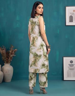 Green floral printed viscose rayon kurta set 2