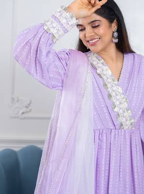 Lavender bandhani gota 3 piece suit set 4