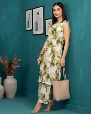 Green floral printed viscose rayon kurta set 5