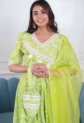 Green gota 3 piece suit set 4