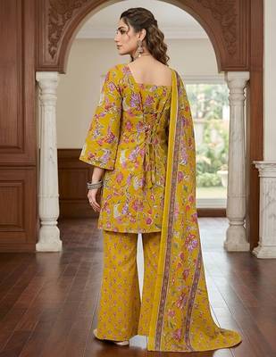 Yellow floral printed cotton kurta set 2