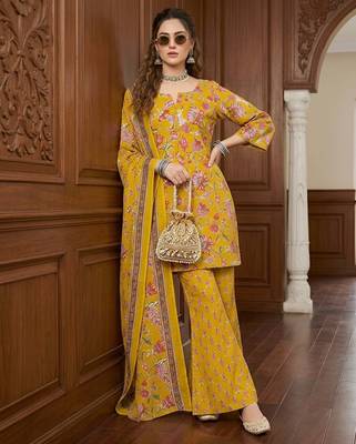 Yellow floral printed cotton kurta set 4