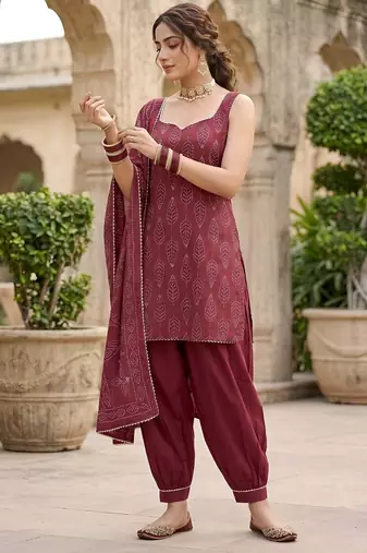 Burgundy floral printed cotton kurta set