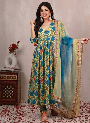 Pastel yellow madhubani art print a line suit set 1