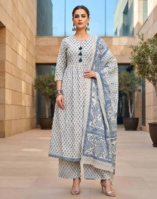 White floral printed cotton kurta set 1