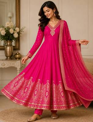 Magenta chanderi embroidered flared gown set 3