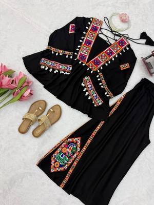 Black silk blend embroidered palazzo set 1