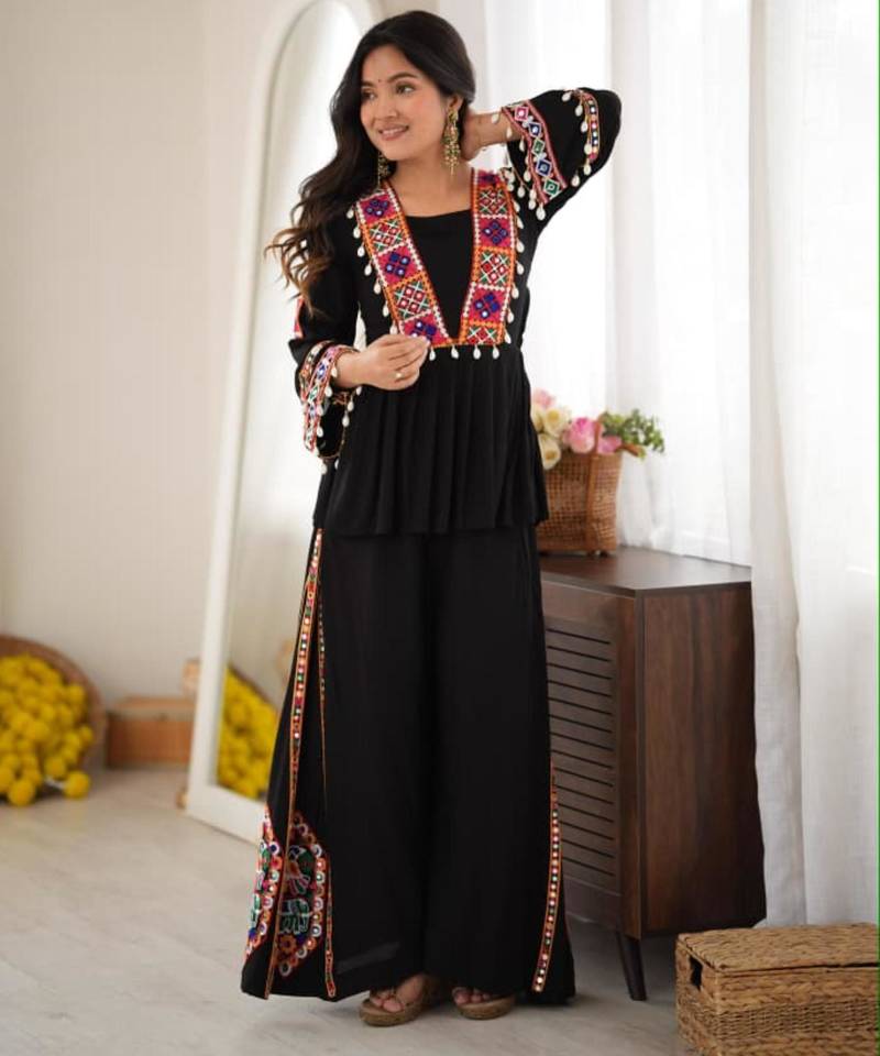 Black silk blend embroidered palazzo set