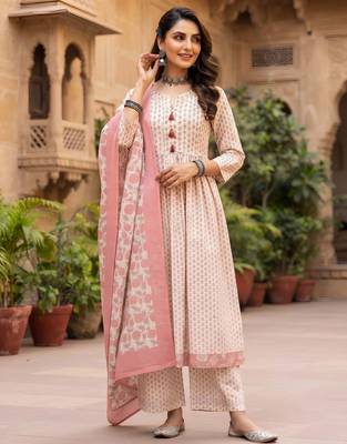Off white floral printed cotton kurta set 3