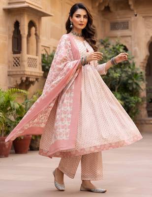 Off white floral printed cotton kurta set 4