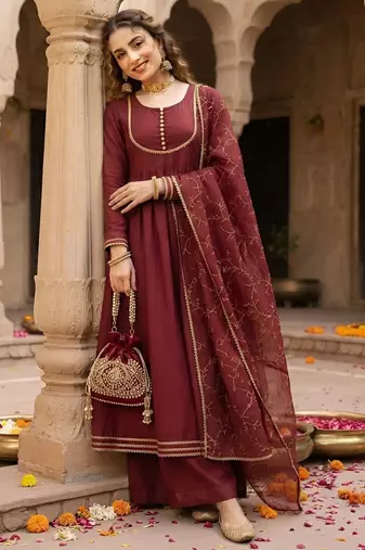 Maroon hand embroidered silk blend kurta set