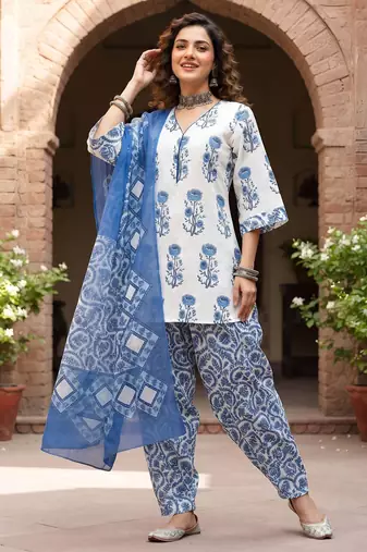 White floral printed cotton kurta set
