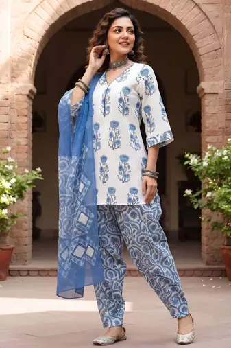 White floral printed cotton kurta set