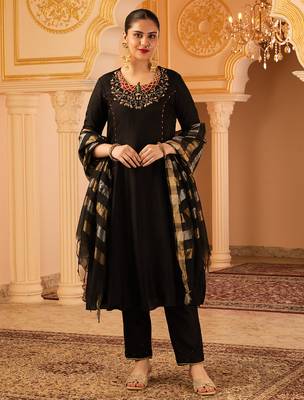 Black hand embroidered a-shape silk 3 piece suit set 1