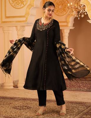 Black hand embroidered a-shape silk 3 piece suit set 2