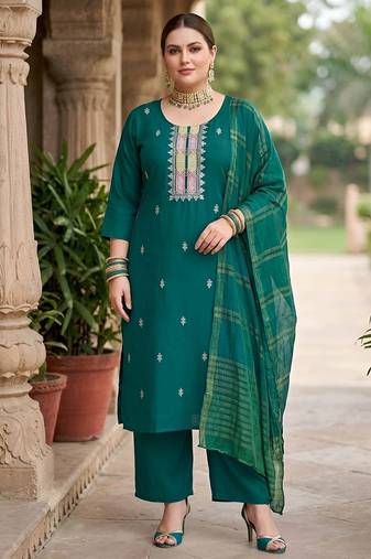 Green hand embroidered chanderi silk kurta set