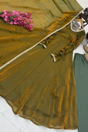 Green silk blend lace flared gown set