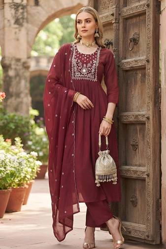 Maroon hand embroidered silk blend kurta set