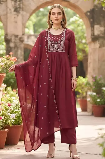 Maroon hand embroidered silk blend kurta set
