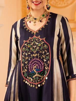 Deep ink blue a-shape tusser silk 3 piece suit set 4