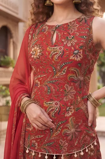 Red floral printed cotton kurta set