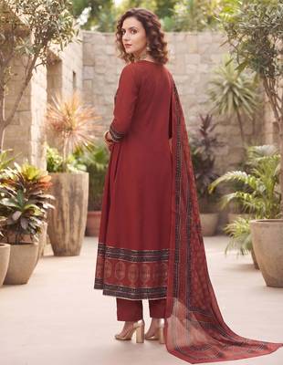 Maroon floral printed cotton kurta set 2