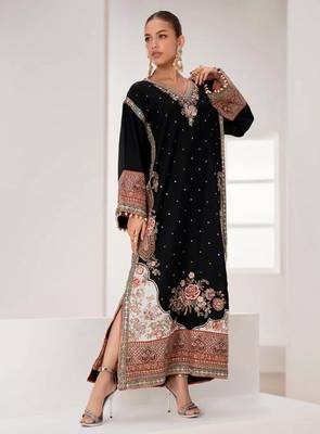 Black silk blend embroidered kurta set 1