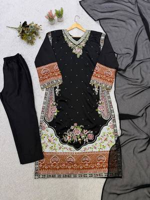 Black silk blend embroidered kurta set 3
