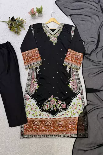 Black silk blend embroidered kurta set